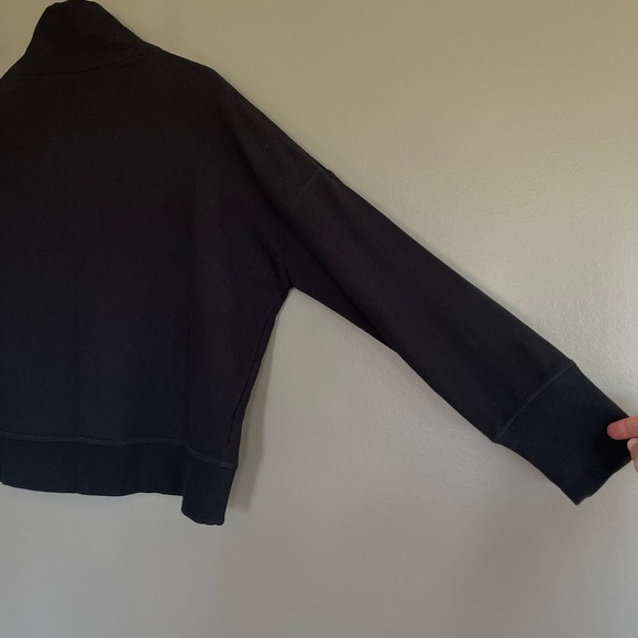 Vuori Cleo Sweatshirt Black Funnelneck Size Small Casual Comfortable Athletic - Picture 16 of 16